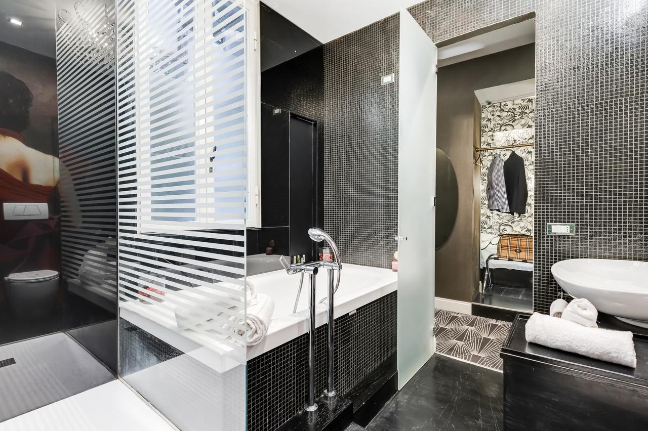 The French Suites By Oneup Hospitality ローマ エクステリア 写真