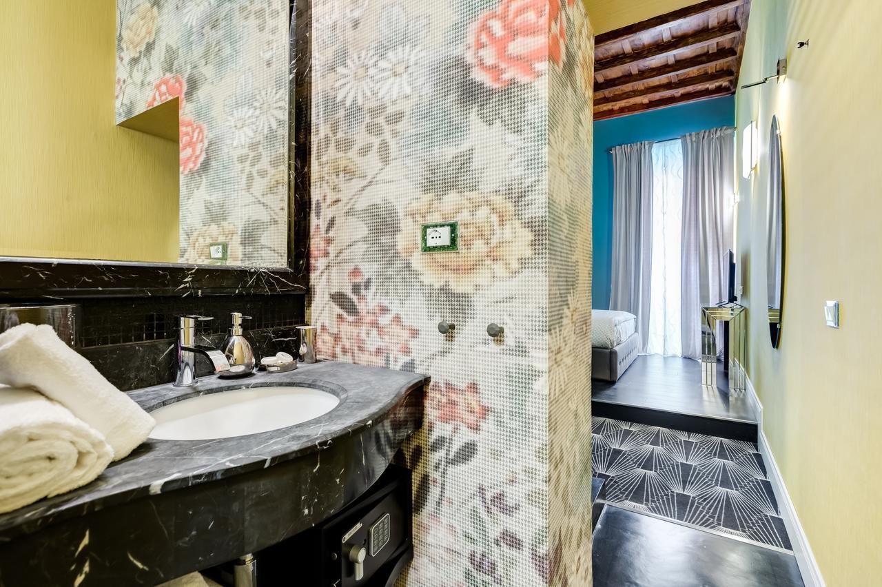 The French Suites By Oneup Hospitality ローマ エクステリア 写真