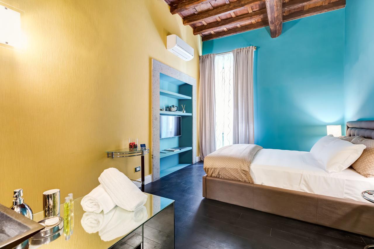 The French Suites By Oneup Hospitality ローマ エクステリア 写真
